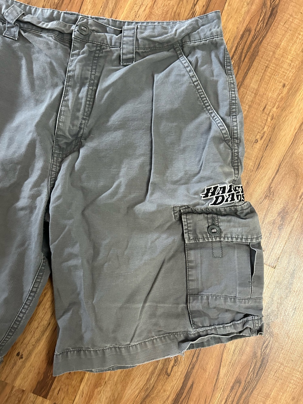 Vintage Y2K Harley Davison Embroidered Cargo Shorts Grey Mens Size 32 - Picture 5 of 13
